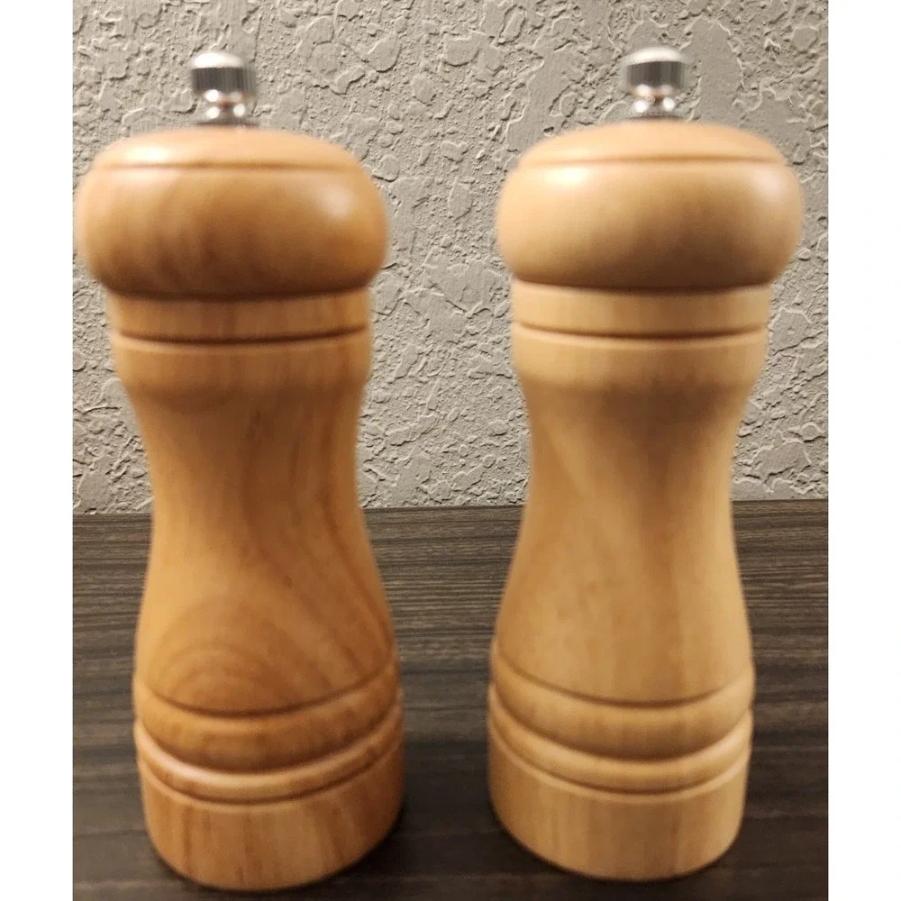 Wooden Salt and Pepper Grinders Set Hand Movement Salt Mill / Pepper Mill
